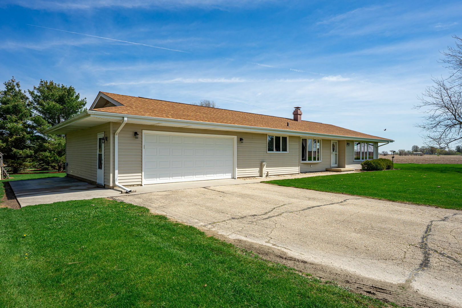 Property Photo: 1989 Mowers Road IL 60129