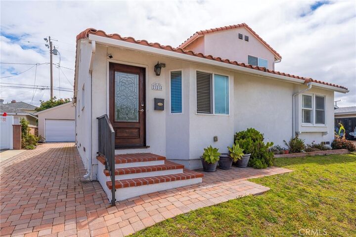 Property Photo: 21514 Ellinwood Drive CA 90503