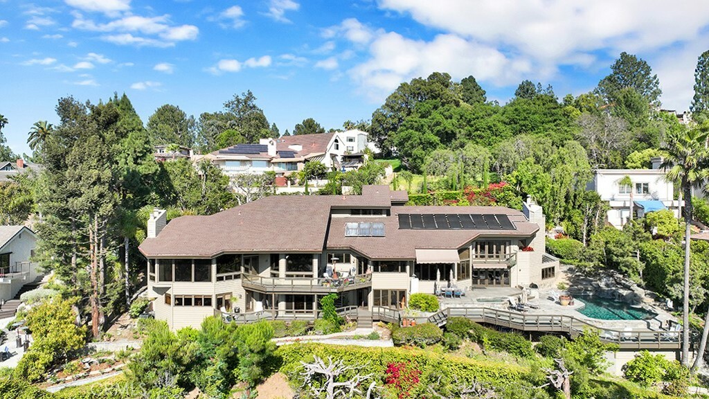 Property Photo: 10841 Hideaway Drive CA 92705