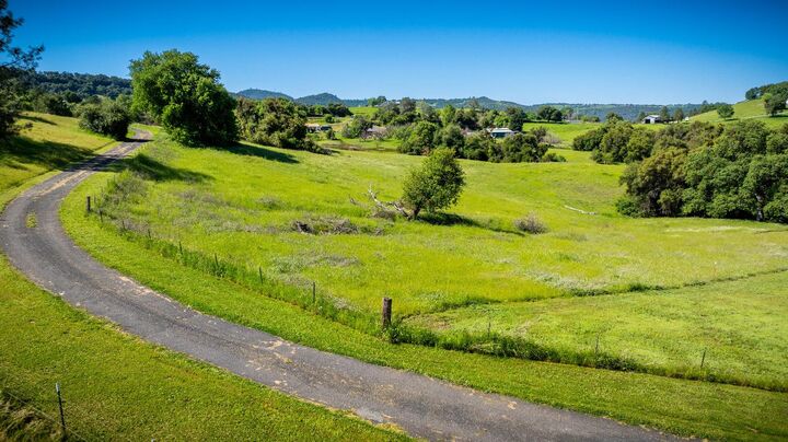 Property Photo: 237 Sunshine Lane CA 95245