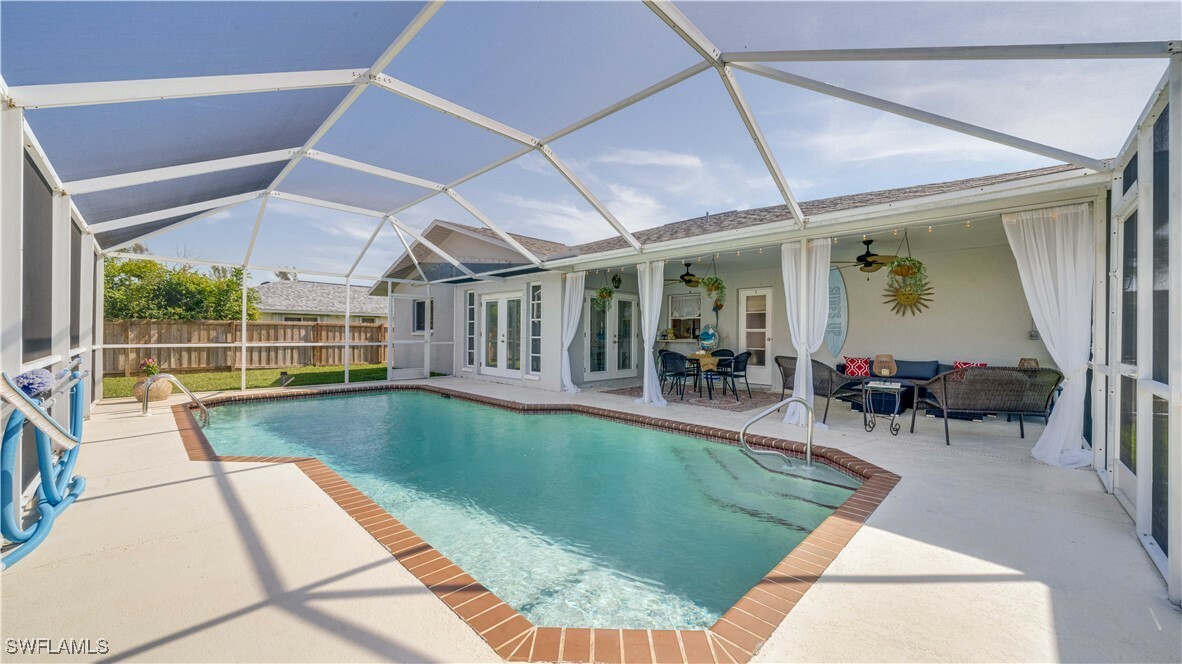 Property Photo:  2224 SE 5th Court  FL 33990 