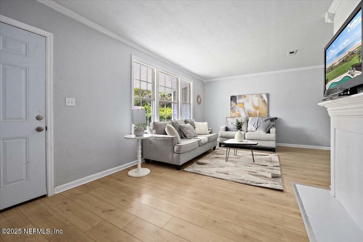 Property Photo: 1232 Hamilton Street FL 32205