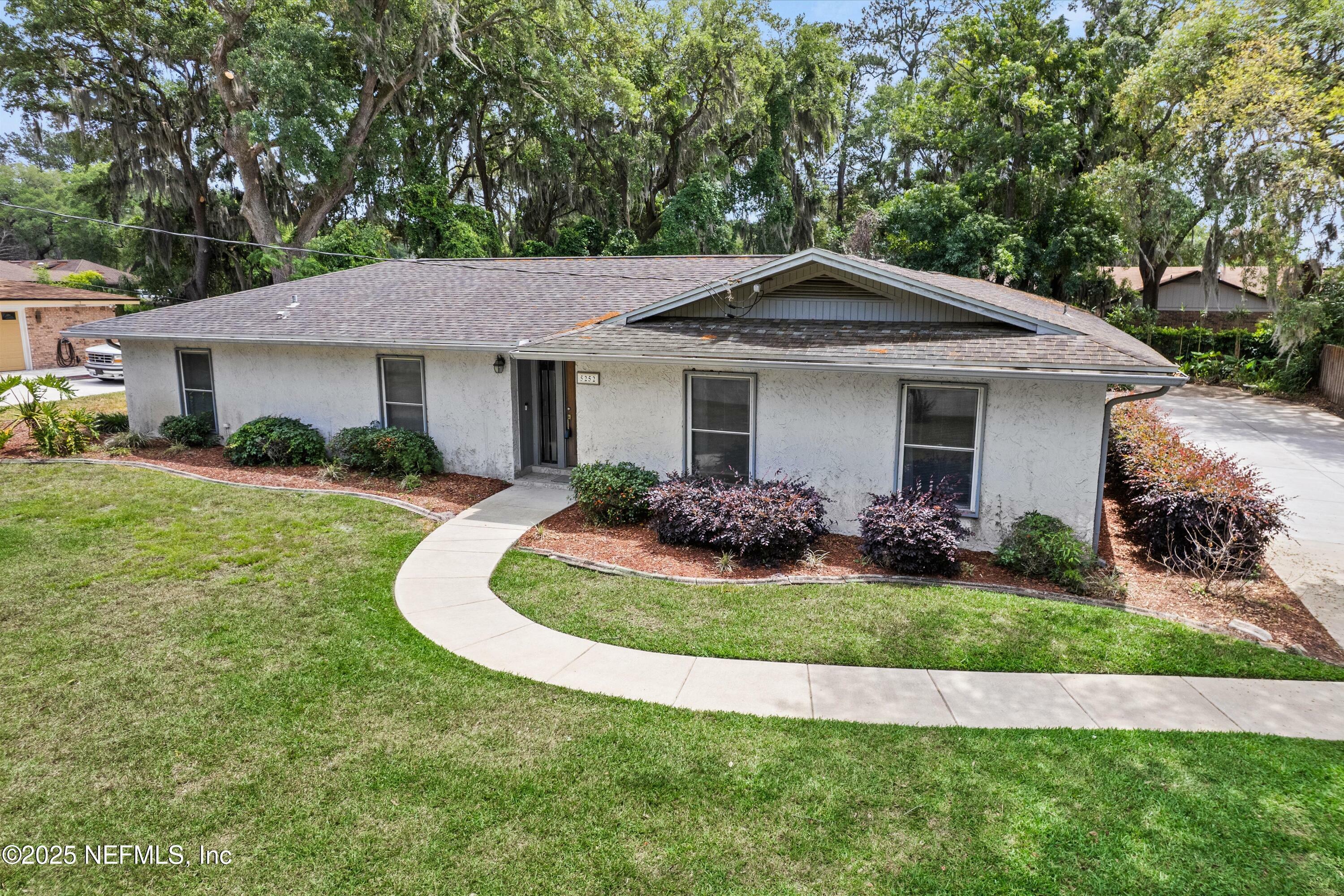 Property Photo: 5252 Golf Course Drive FL 32277