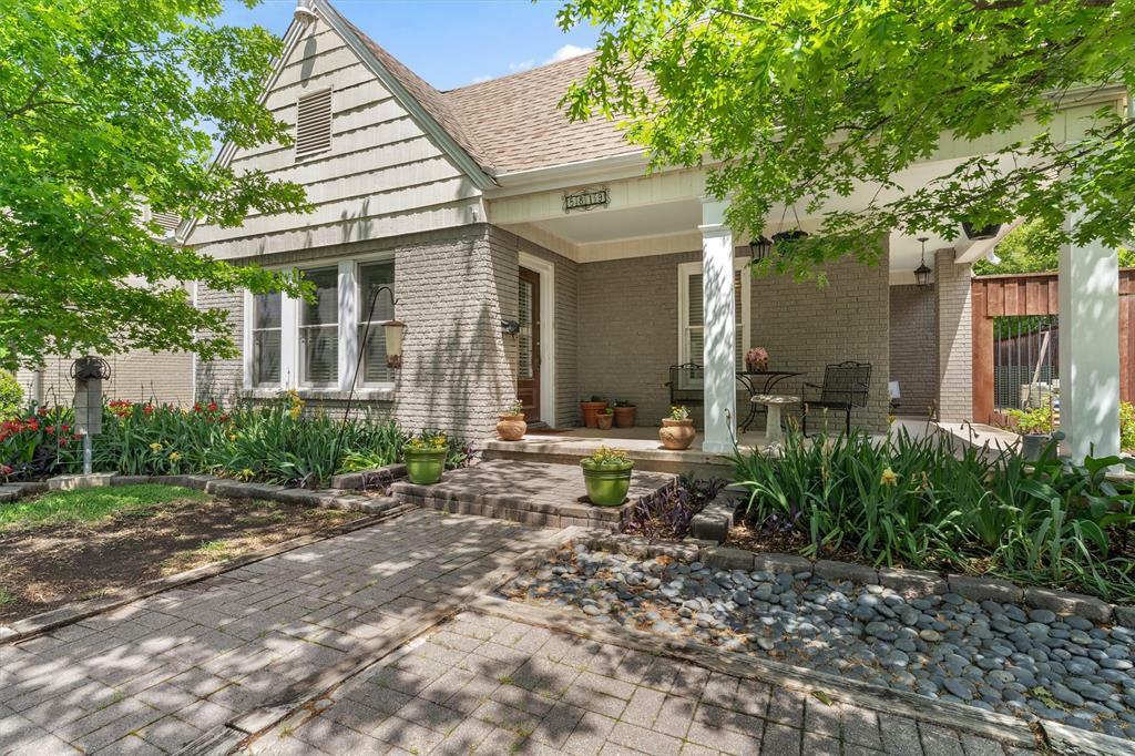 5819 Vanderbilt Avenue  Dallas TX 75206 photo