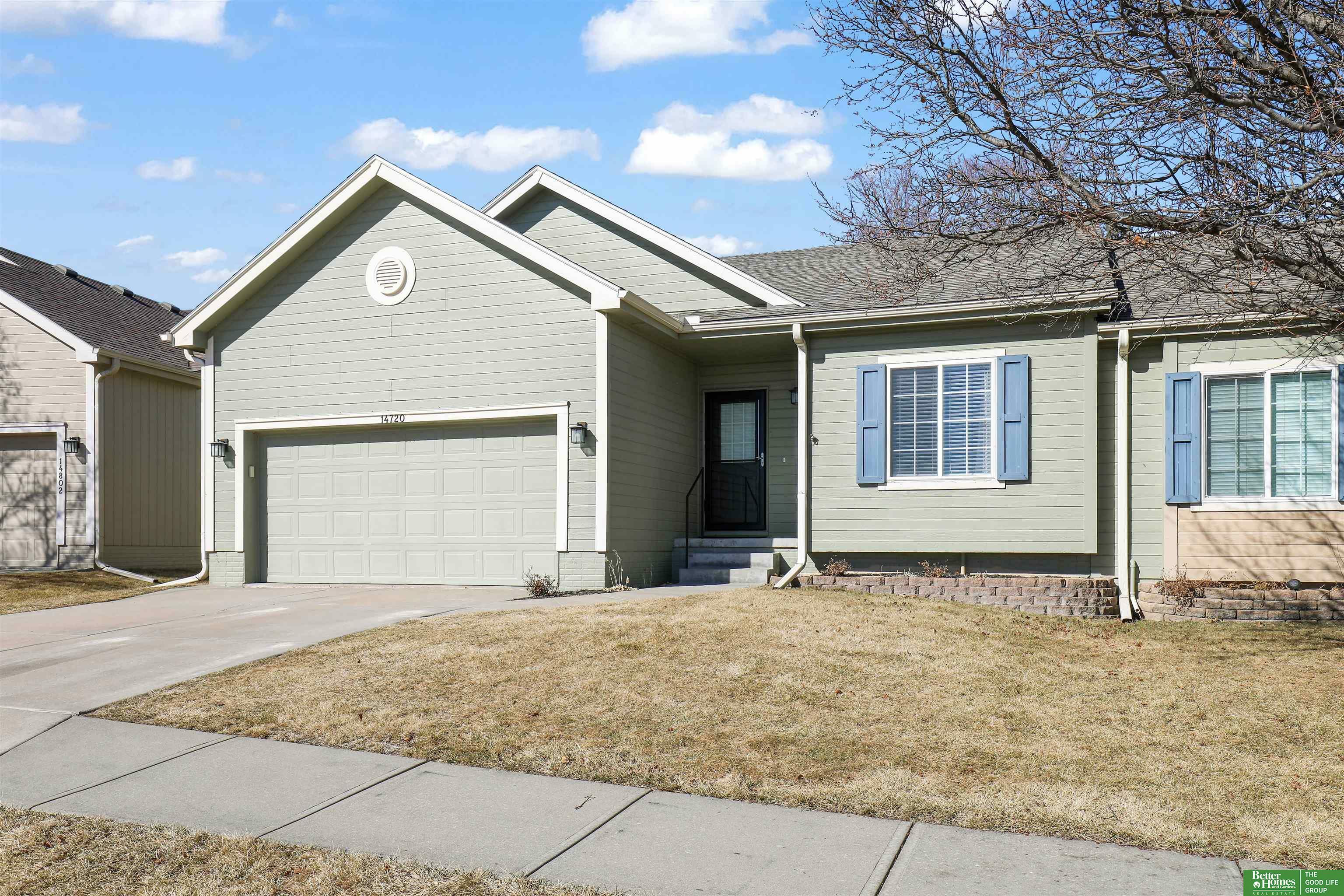 Property Photo: 14720 Camden Court NE 68116