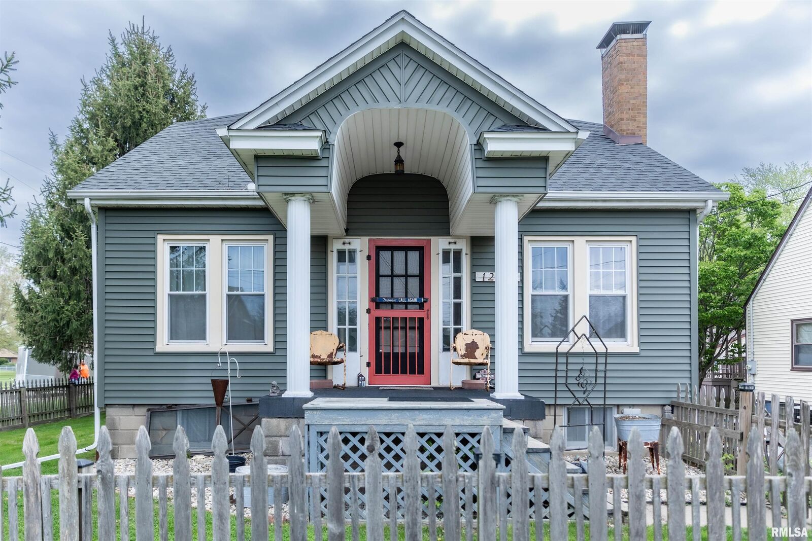 Property Photo:  1255 N Main Street  IL 61520 