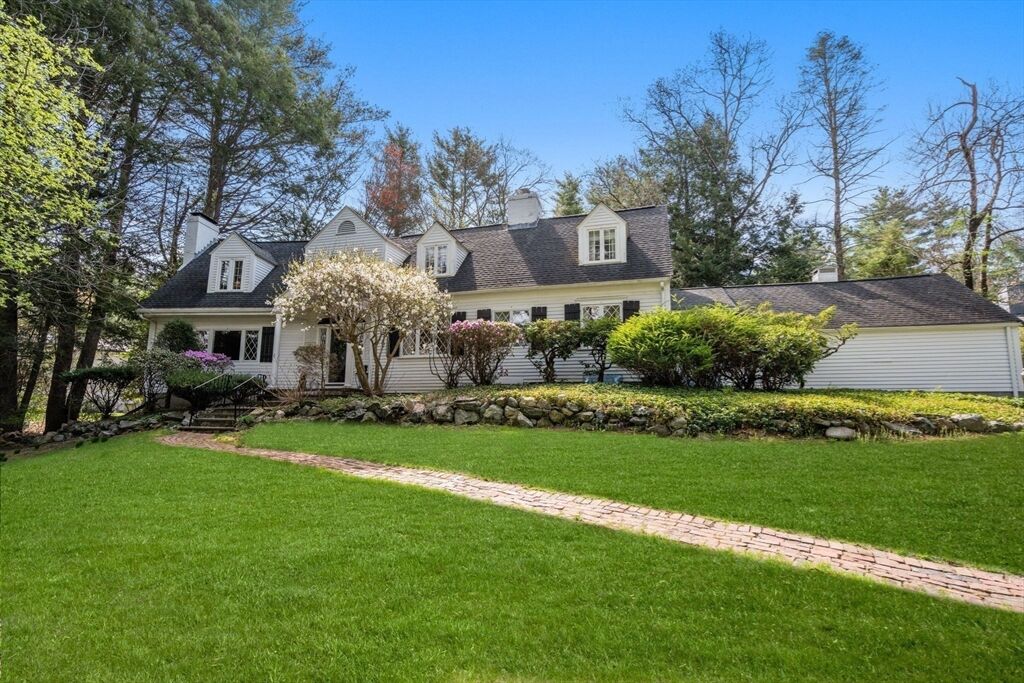 Property Photo: 167 Conant Rd MA 02493
