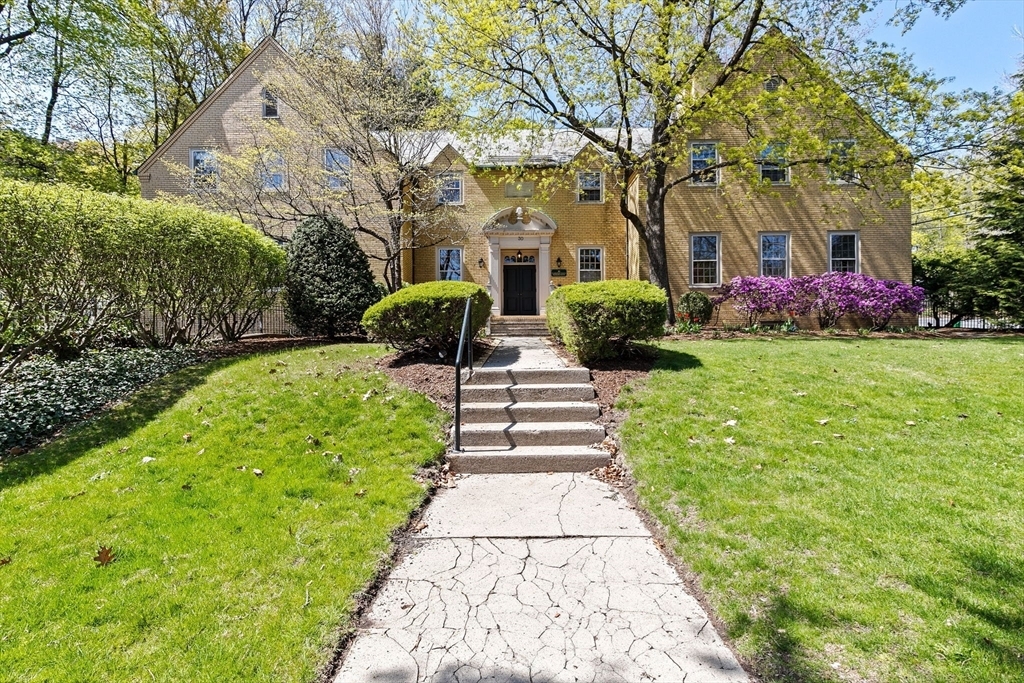 Property Photo: 30 Cumberland Ave W1 MA 02445