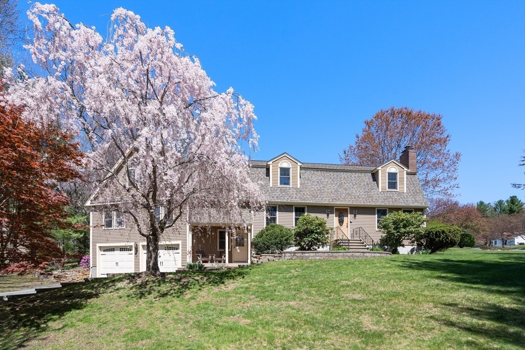 Property Photo:  12 Mooreland Dr  MA 01569 