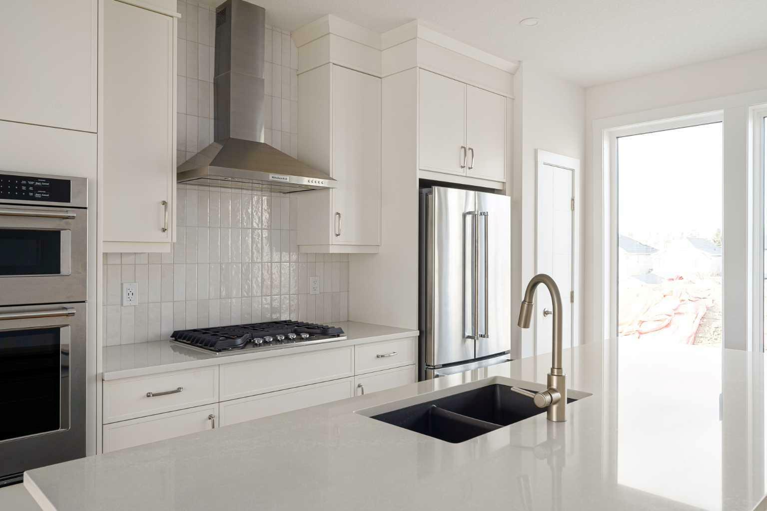 Property Photo: 46 Sovereign Heights SW AB T3C 3Y3
