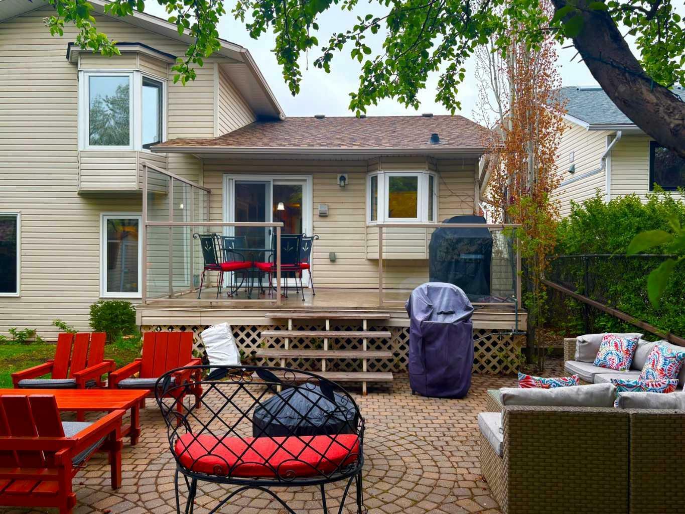 Property Photo: 387 Silvergrove Drive NW AB T3B 4T2