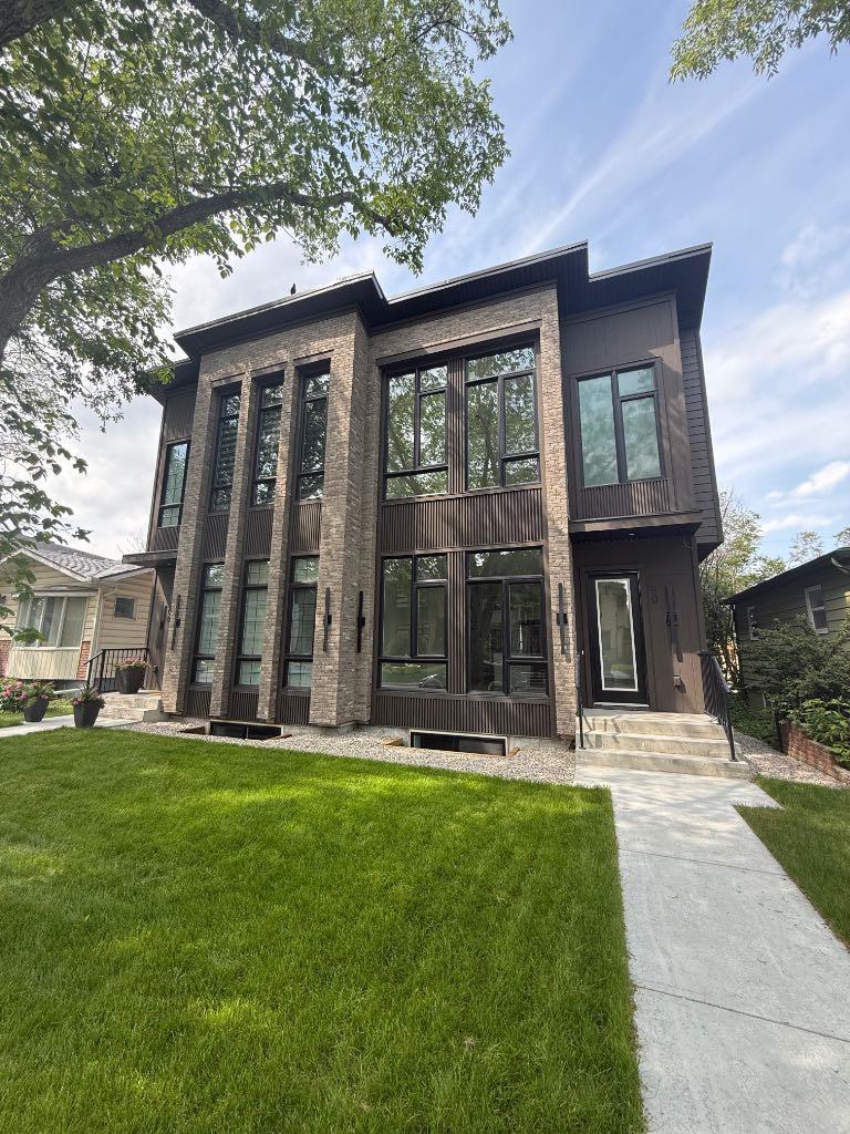 Photo de la propriété: 506 28 Avenue NW AB T2M 2K8
