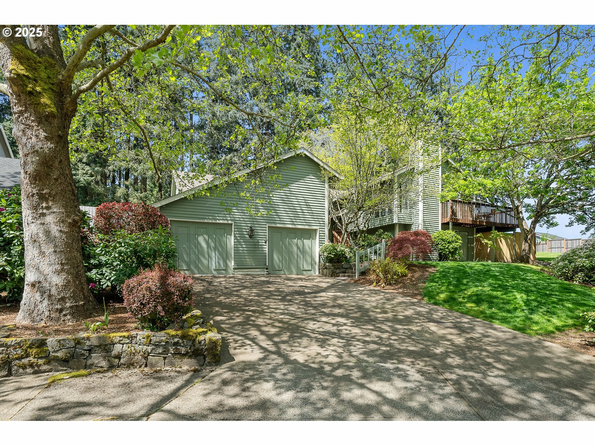 Property Photo: 15257 SW Barcelona Ct OR 97007