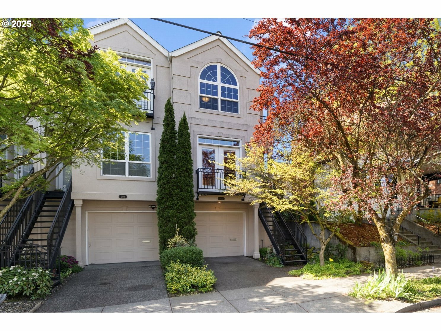 Property Photo: 2452 NW Pettygrove St OR 97210