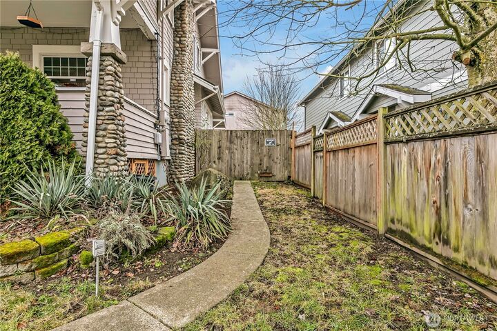 Property Photo: 8221 S Park Avenue B WA 98408
