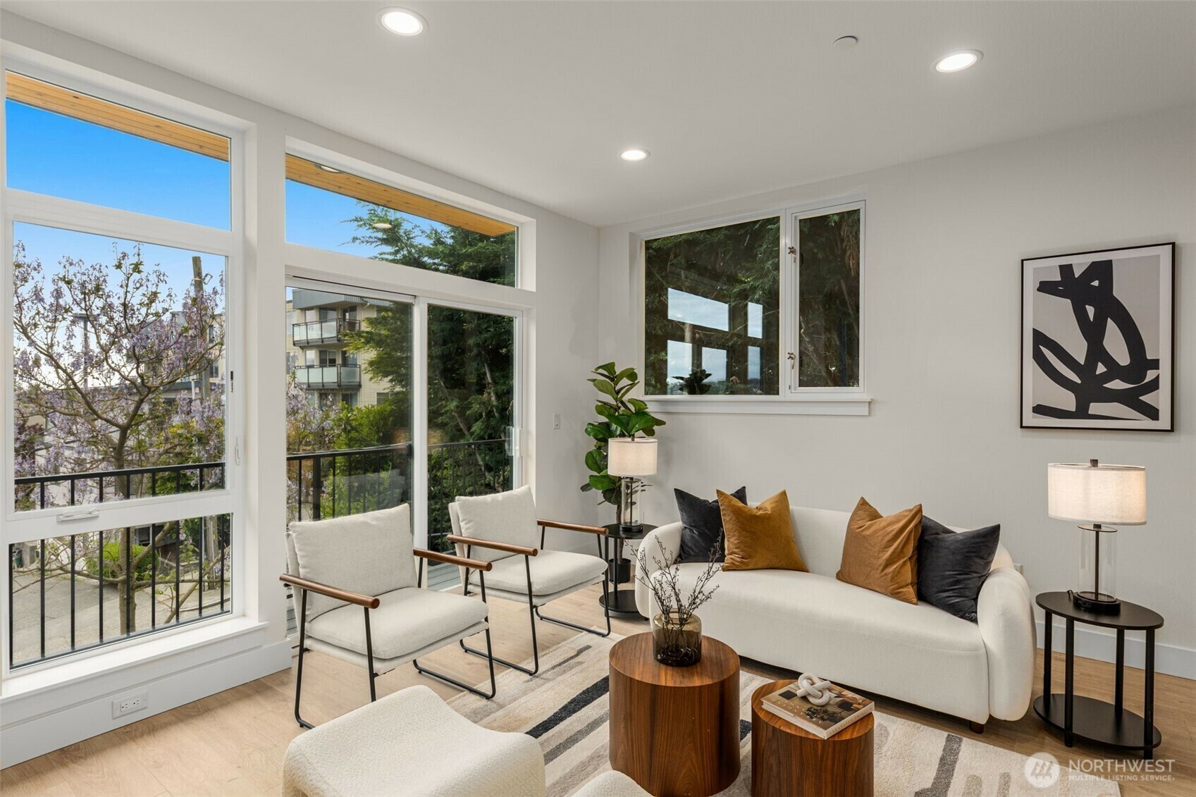 Property Photo: 560 Lee Street WA 98109