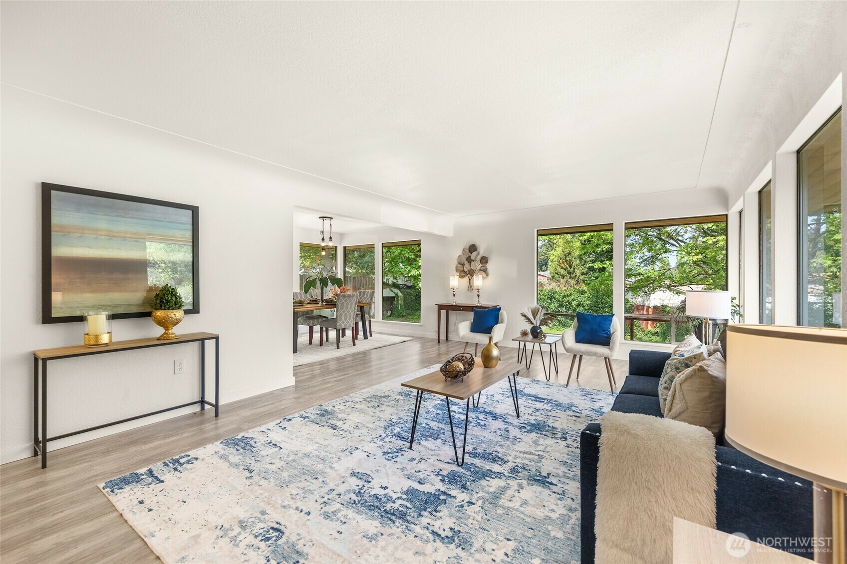 Property Photo: 714 107th Avenue E WA 98372