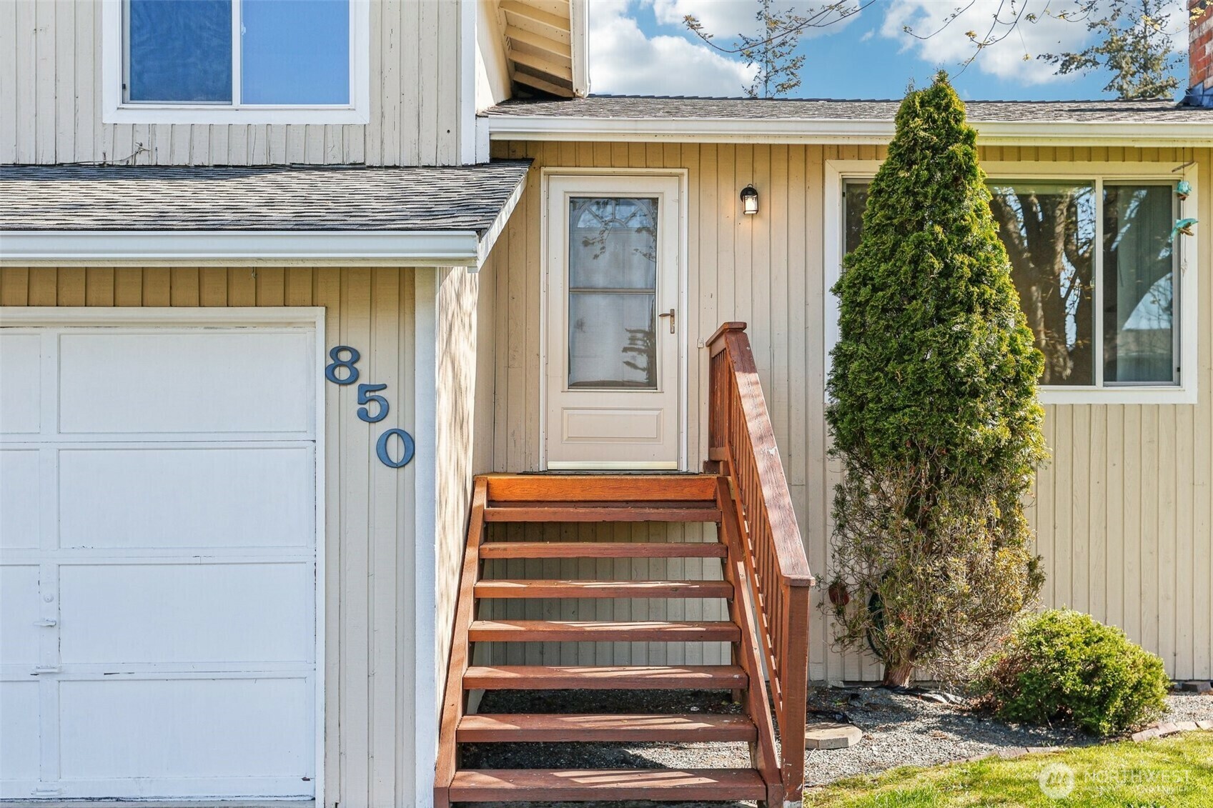 Property Photo: 850 SW Kingma Court WA 98277