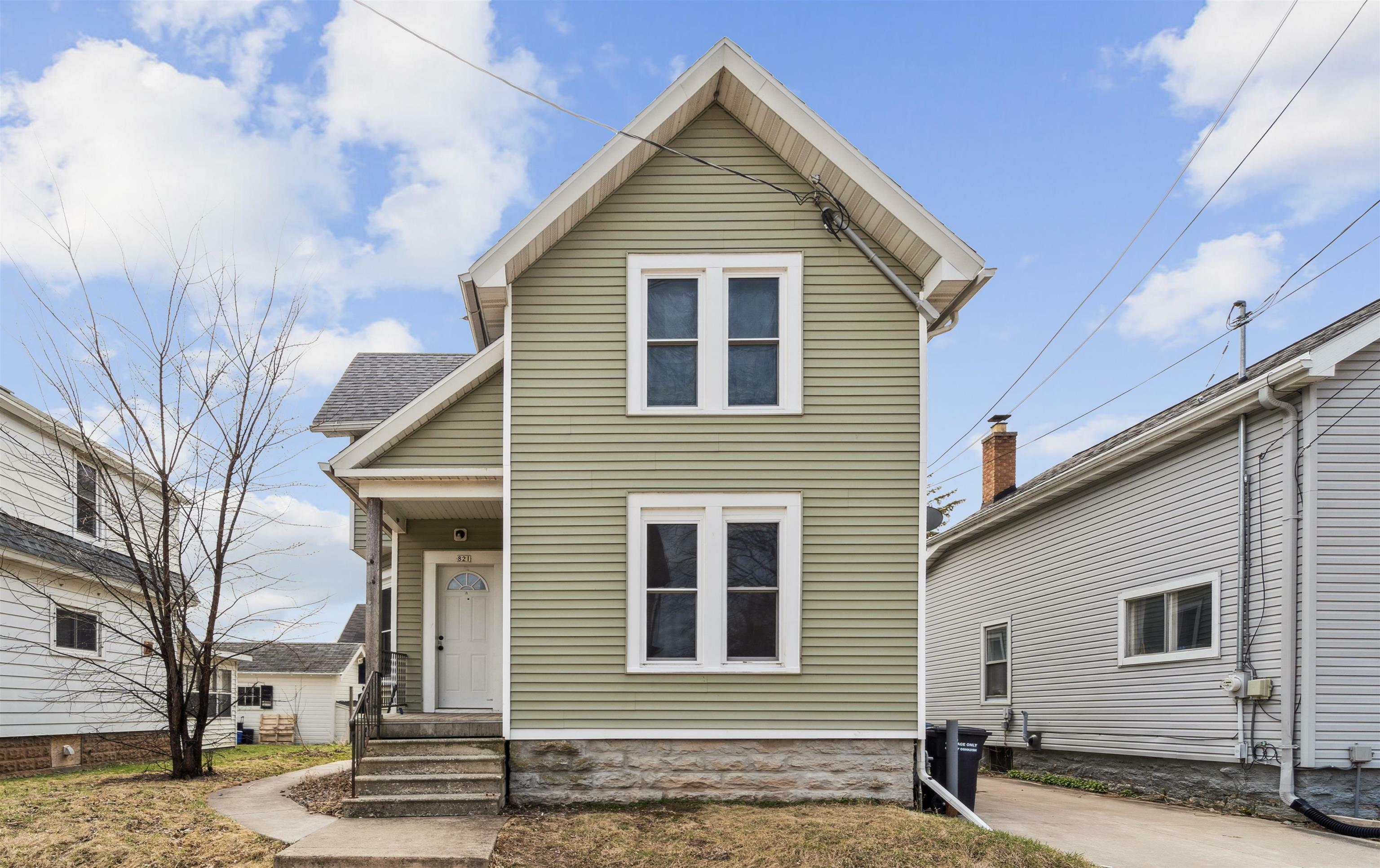 Property Photo: 821 E Parkway Avenue WI 54901