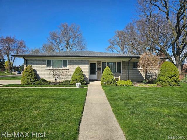 Property Photo: 11065 Forrer Drive MI 48312