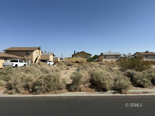 Property Photo: 453-062-24 W Alene Ave CA 93555