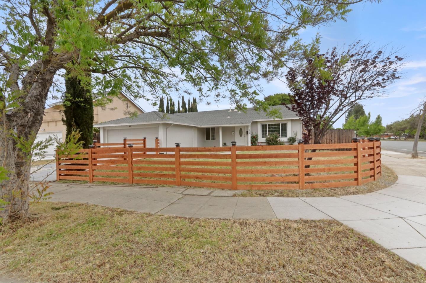 Property Photo: 6094 Jacques CA 95123