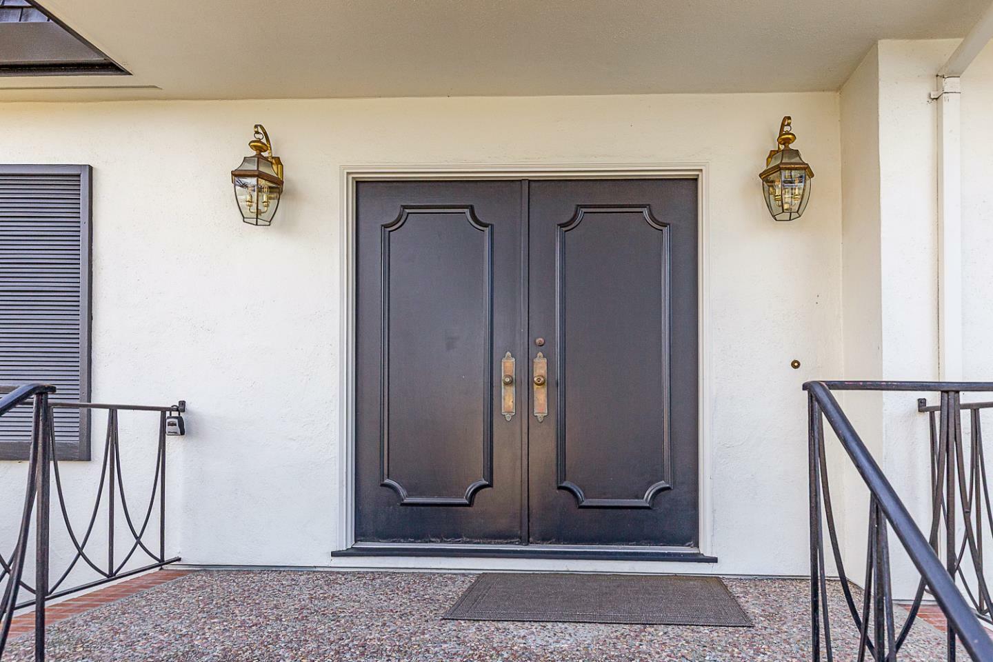 Property Photo: 324 Georgetown Avenue CA 94402