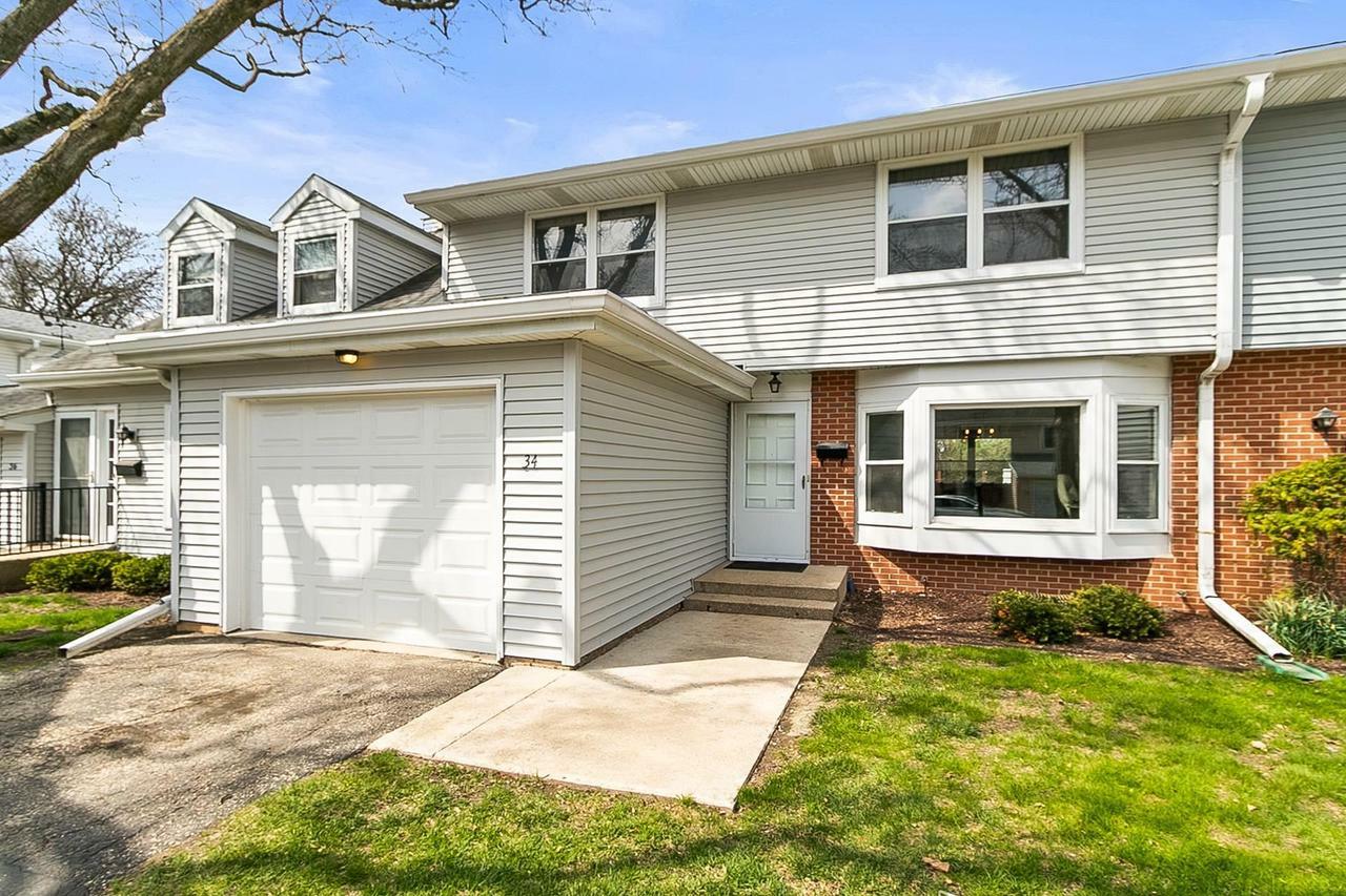Property Photo: 34 Whitcomb Circle WI 53711