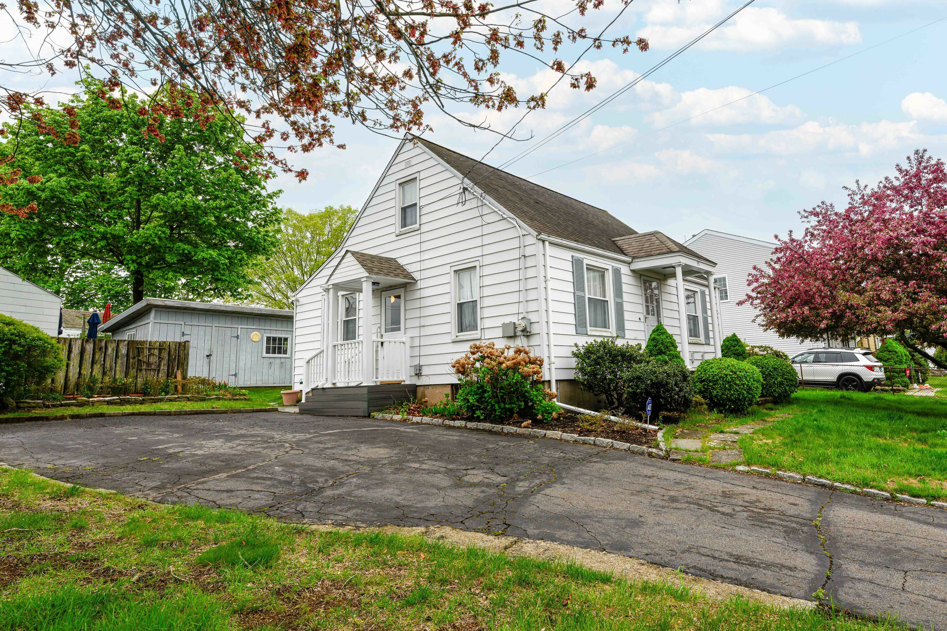 Property Photo: 95 Vista Drive CT 06512