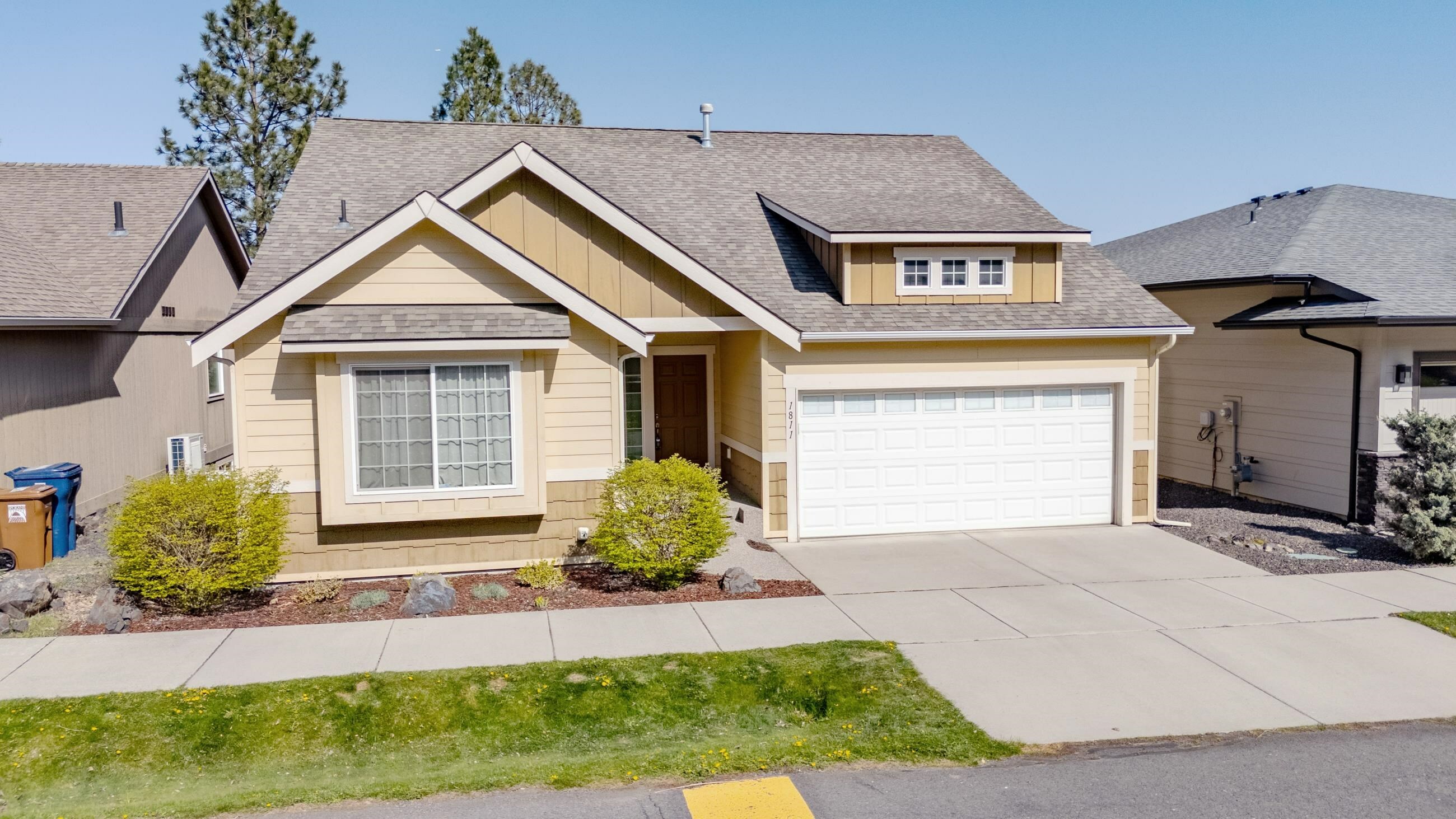 Property Photo:  1811 S Canyon Woods Ln  WA 99224 
