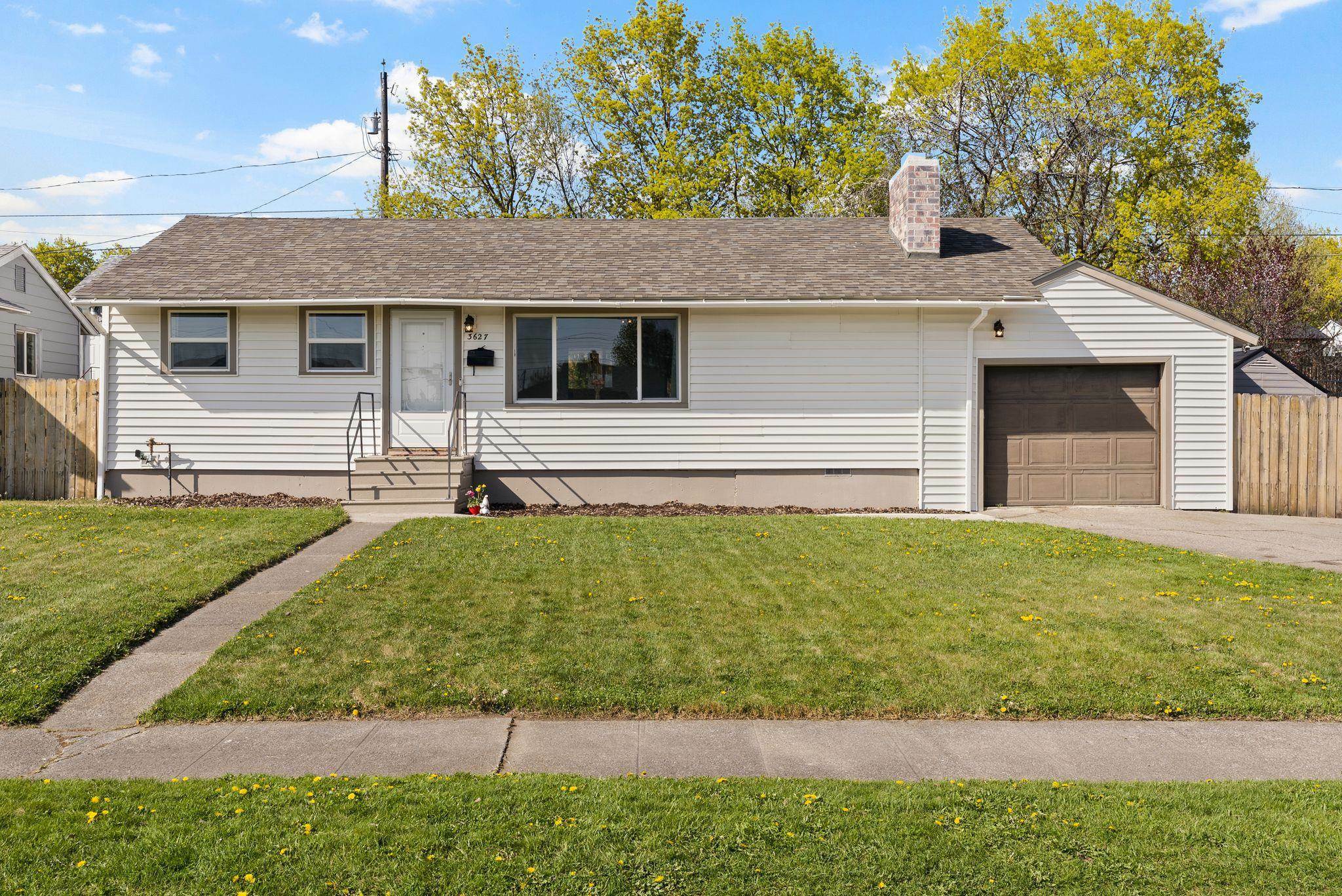 Property Photo:  3627 E Grace Ave  WA 99207 