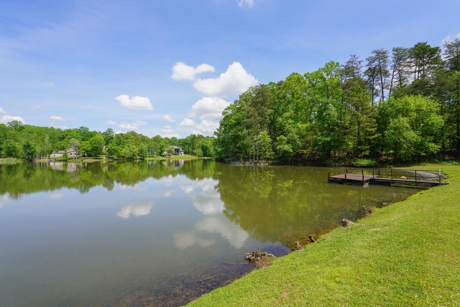 Property Photo: 736 Willis Road SC 29301