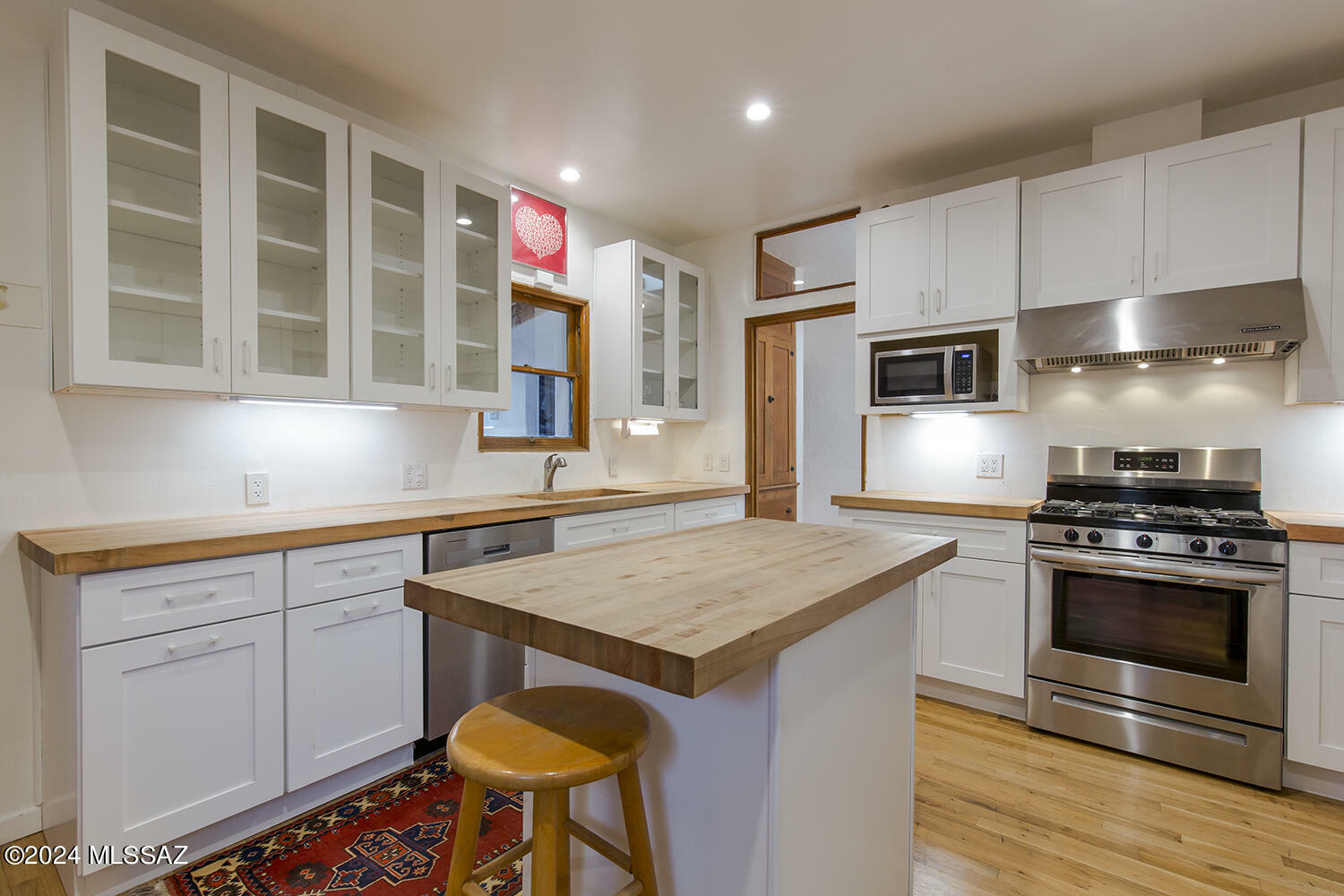 Property Photo: 2422 E 1st Street AZ 85719