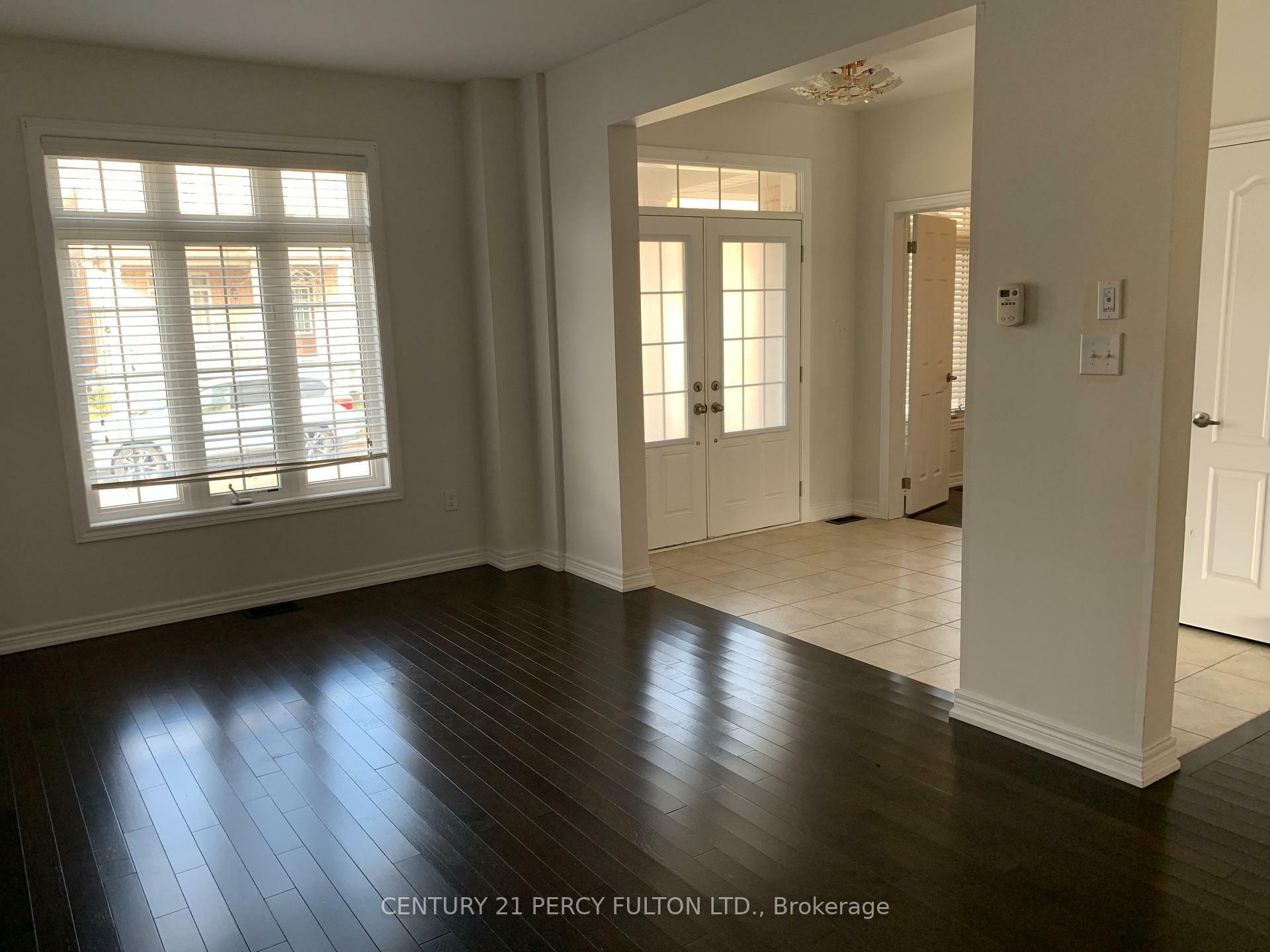 Property Photo: 15 Sunnyside Hill Road ON L6B 0X4