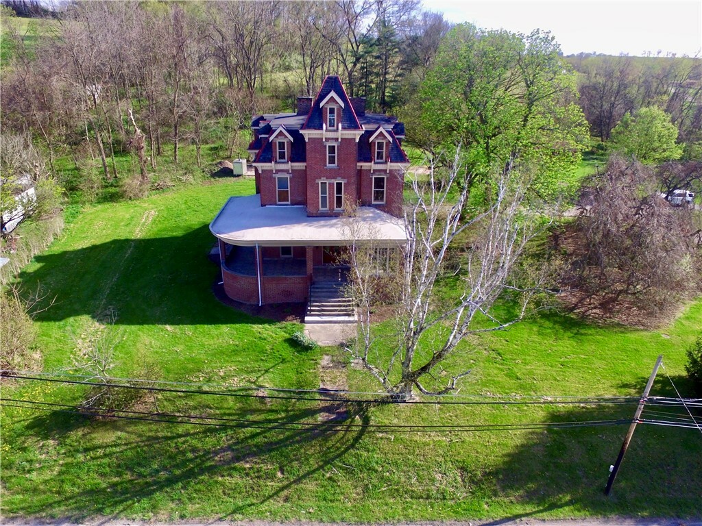 Property Photo: 1138 State Route 31 State Route 31 PA 15688