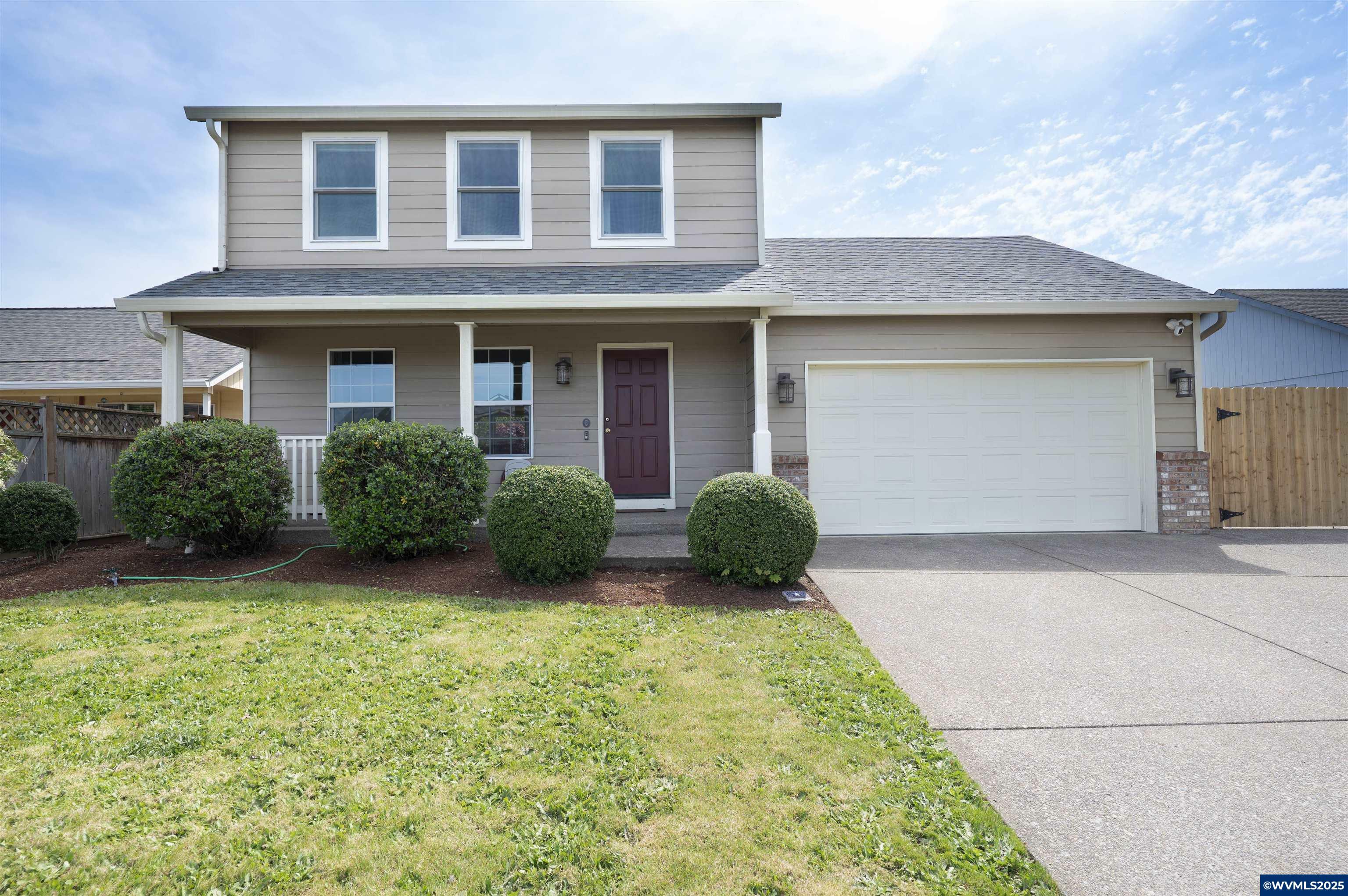 Property Photo: 4988 Dolphin Av NE OR 97305