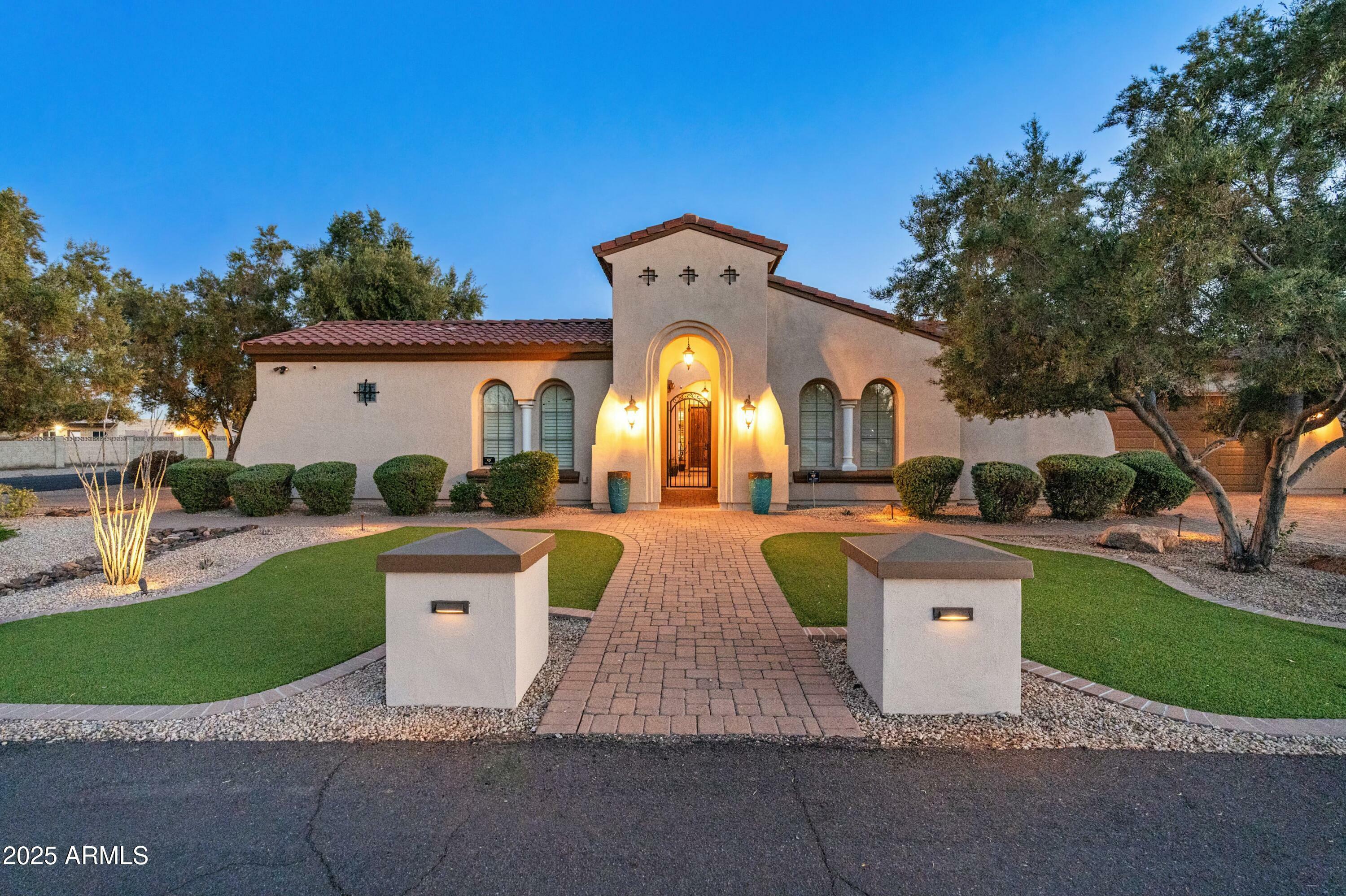 Property Photo:  7425 W Caro Road  AZ 85308 