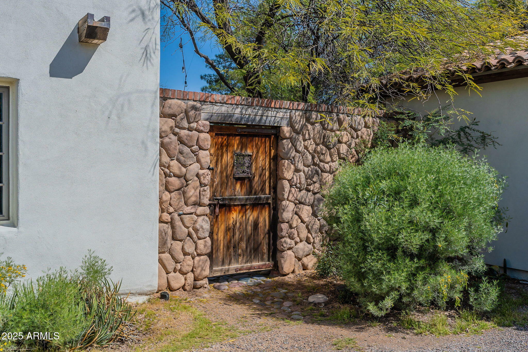 Property Photo: 6418 E Sunnyside Drive AZ 85254