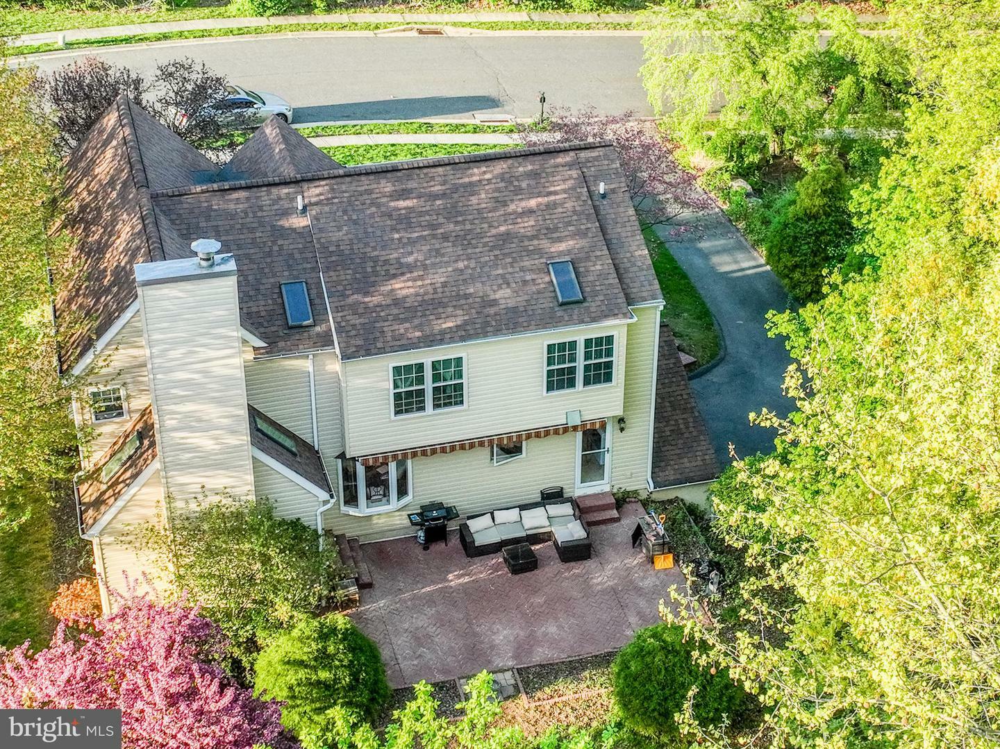 Property Photo: 4211 Tara Circle PA 19061