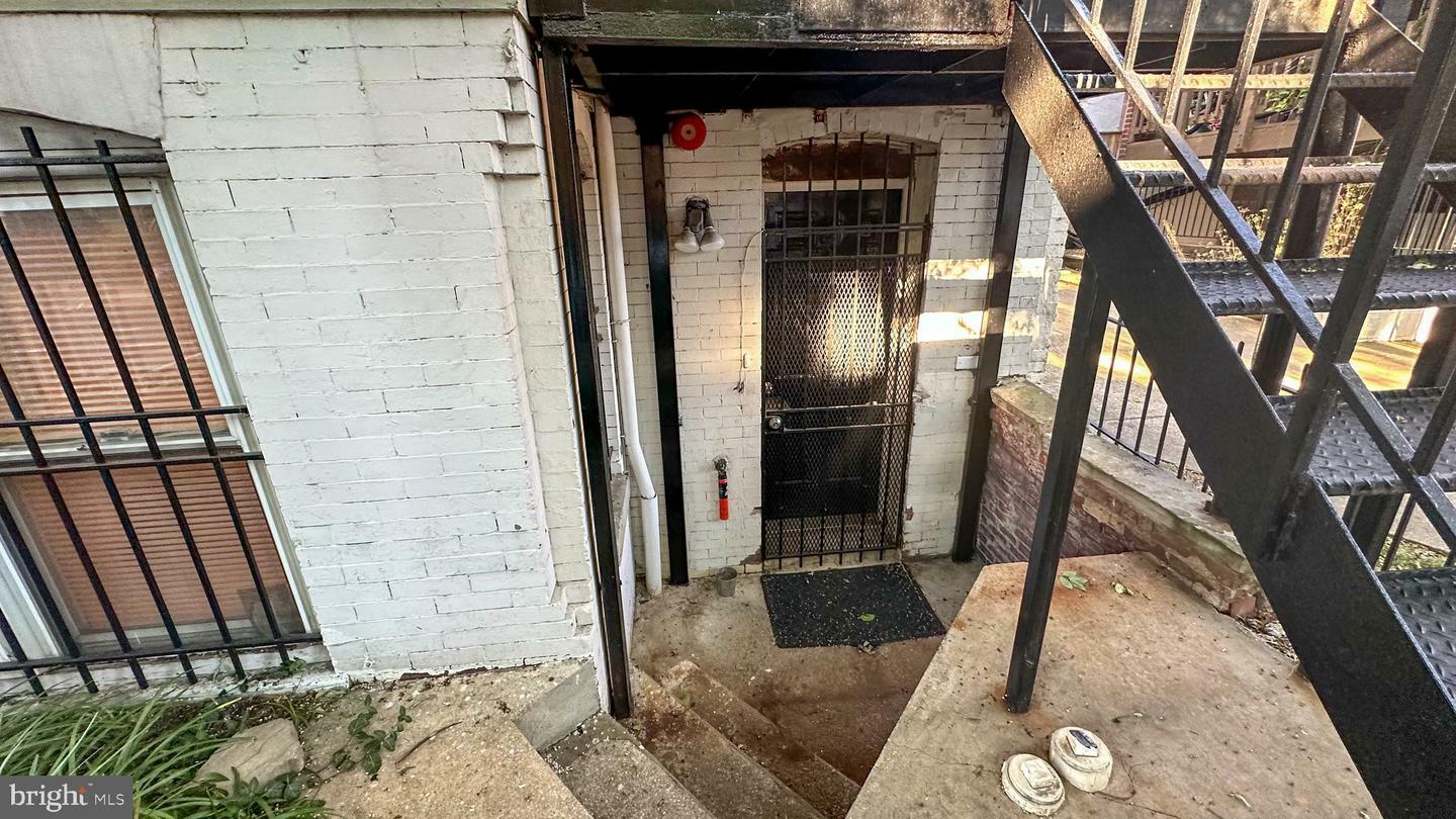 Property Photo: 1401 12th Street NW B DC 20005