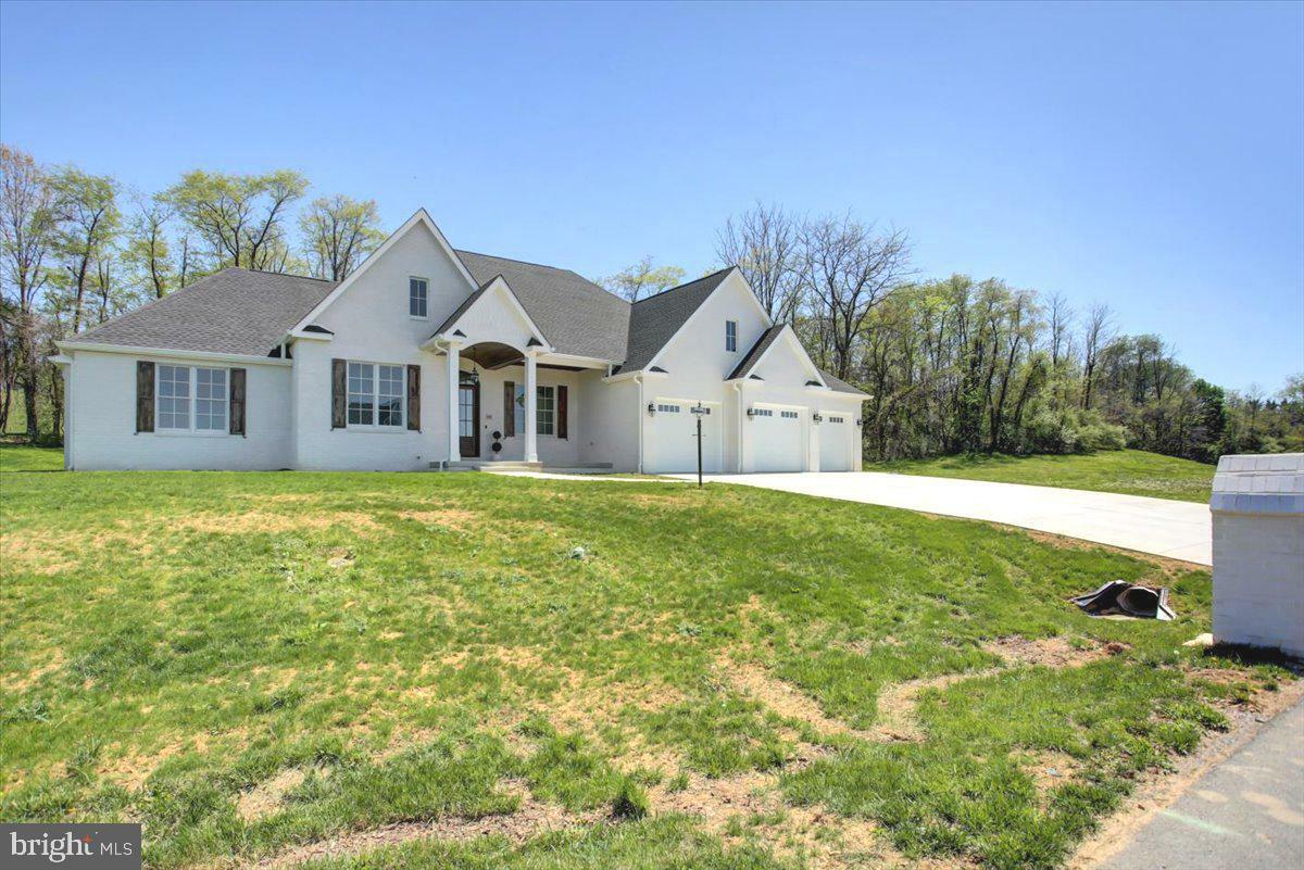 Property Photo: 1325 Hearthside Drive PA 17202