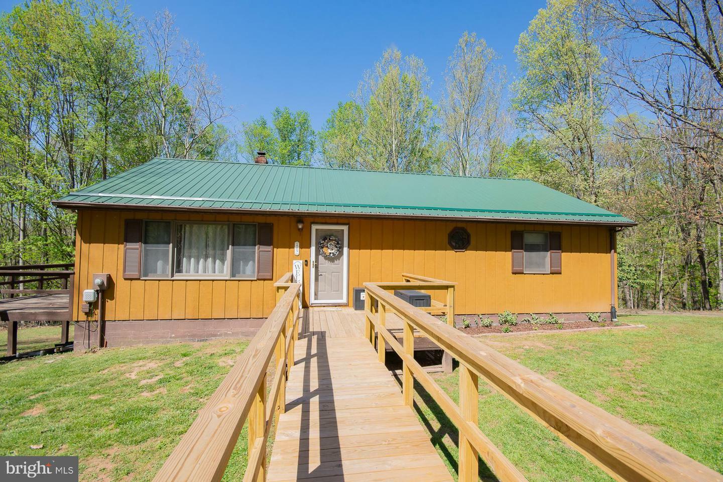405 Hope Acres Drive  Berkeley Springs WV 25411 photo