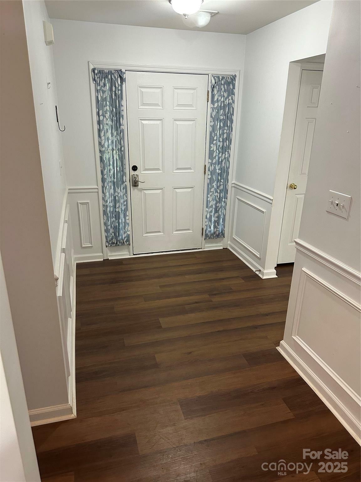 Property Photo: 1863 New Castle Drive SC 29707