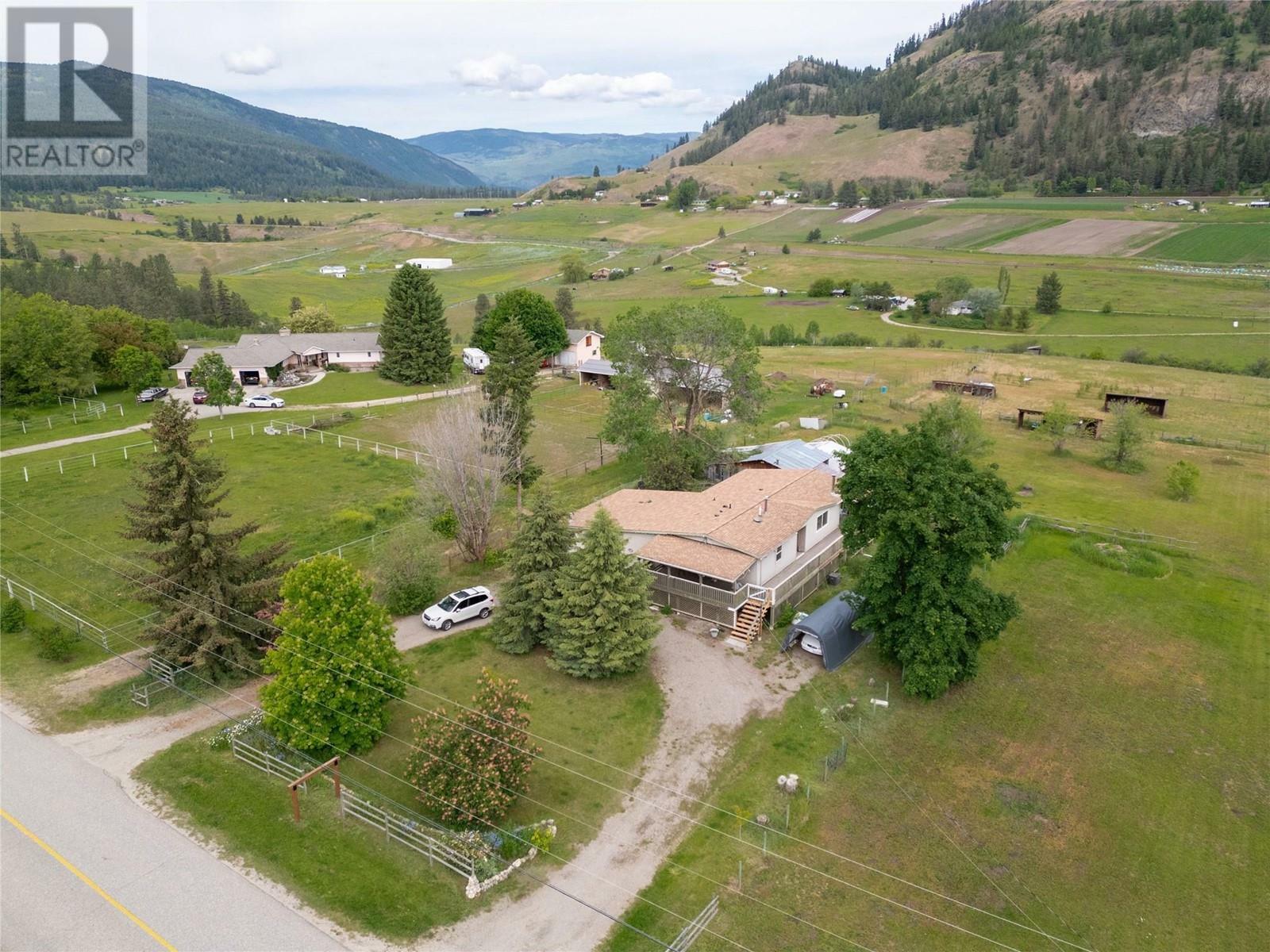 Property Photo: 4816 South Grandview Flats Road BC V0E 1B5
