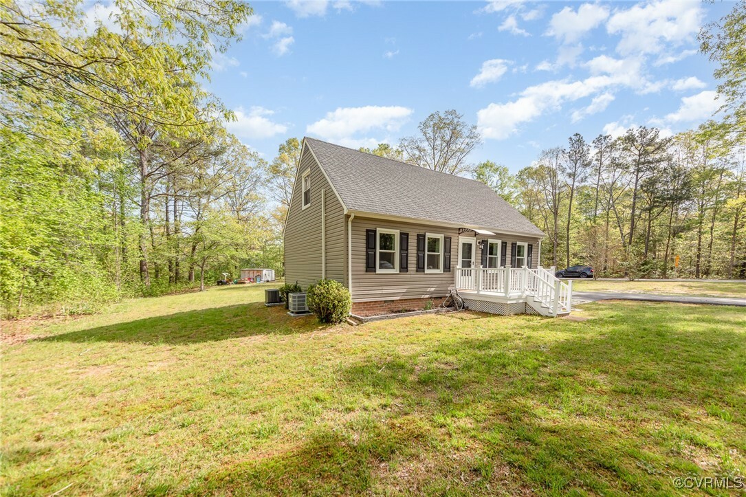 Property Photo: 15131 Burruss Lane VA 22546