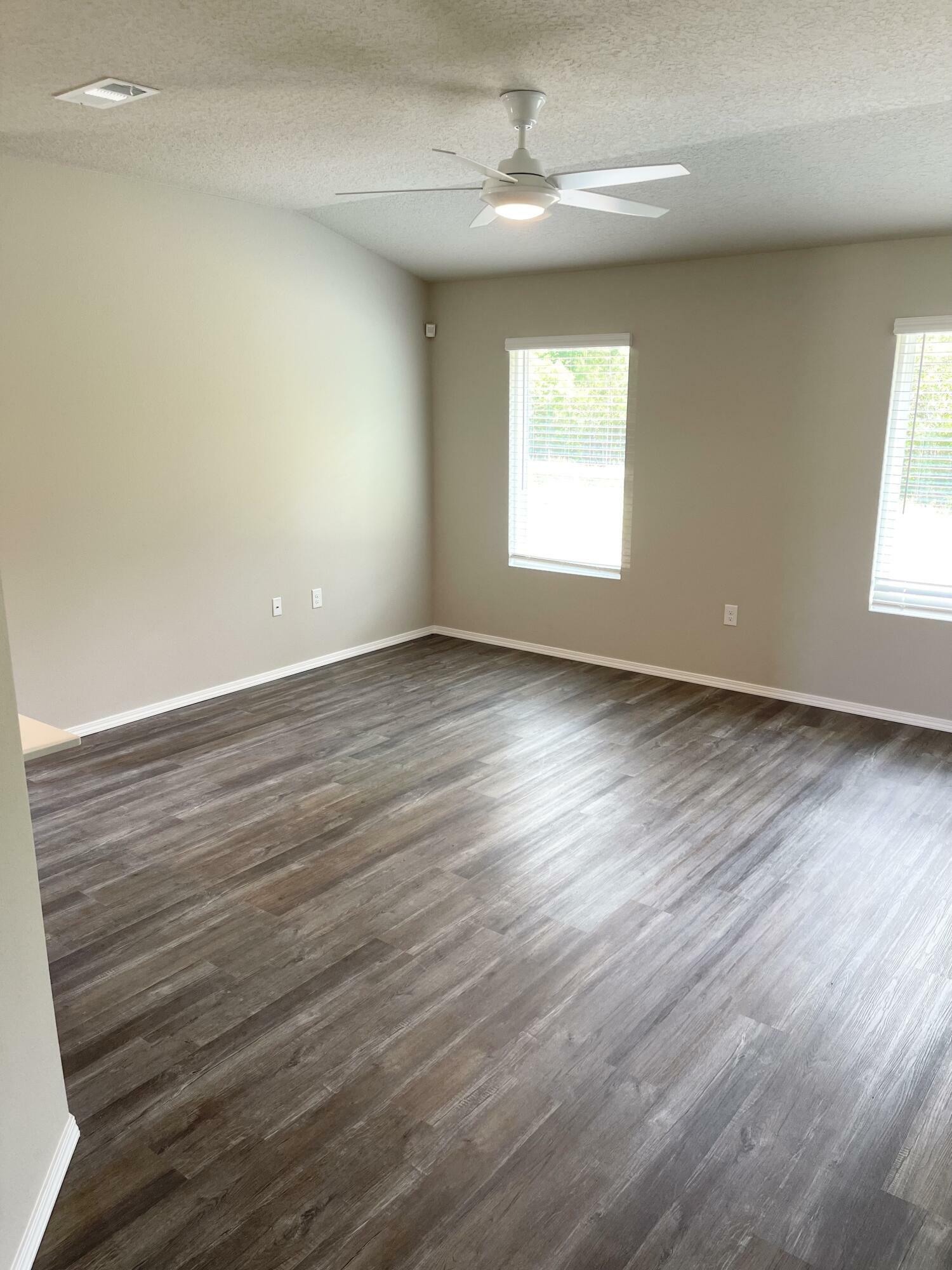 Property Photo: 8228 Queensland Dr. Drive FL 32567