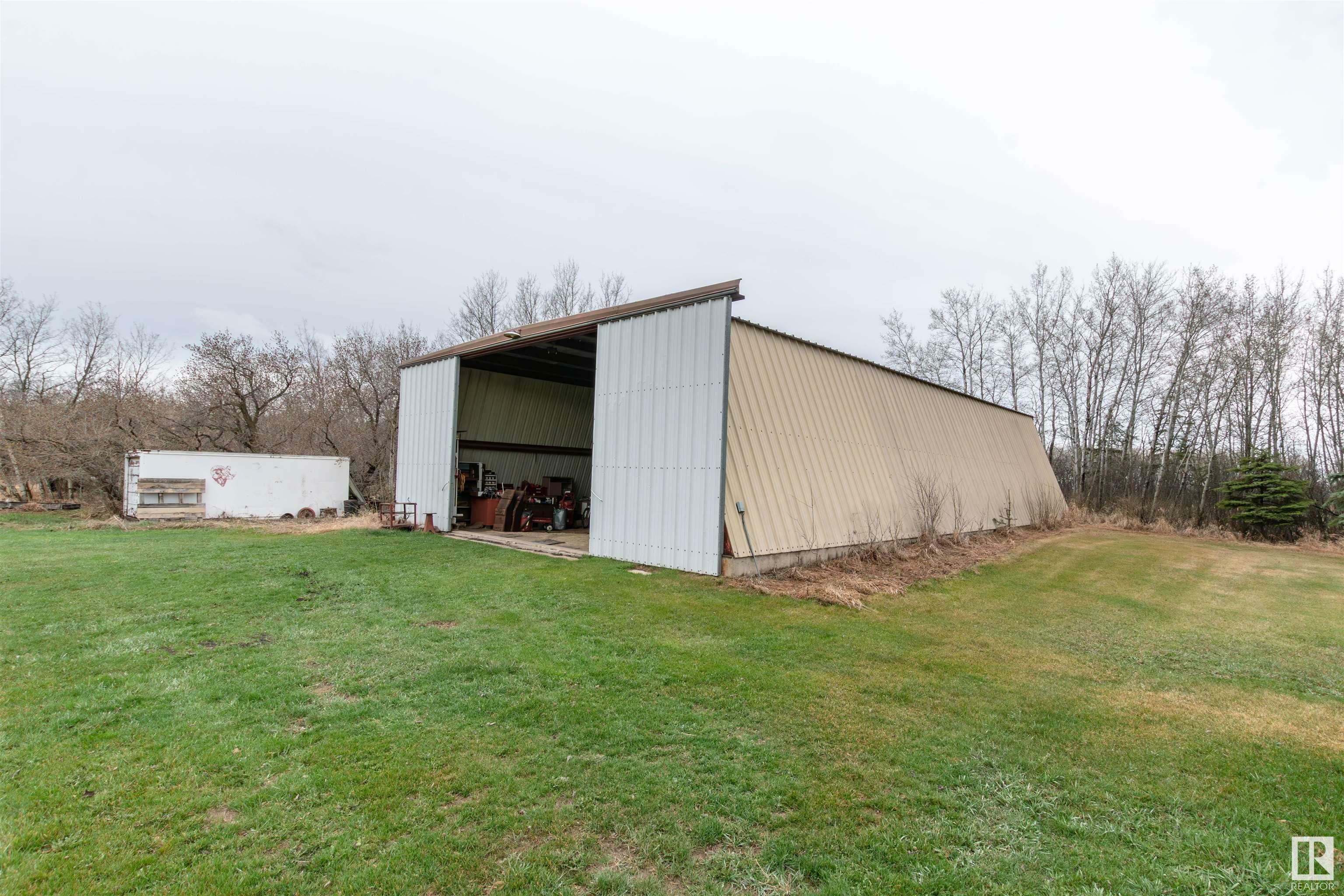 Property Photo: 514030 Range Road 163 AB T0B 3H0