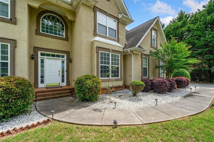 Property Photo:  209 Braemar Court  GA 30253 