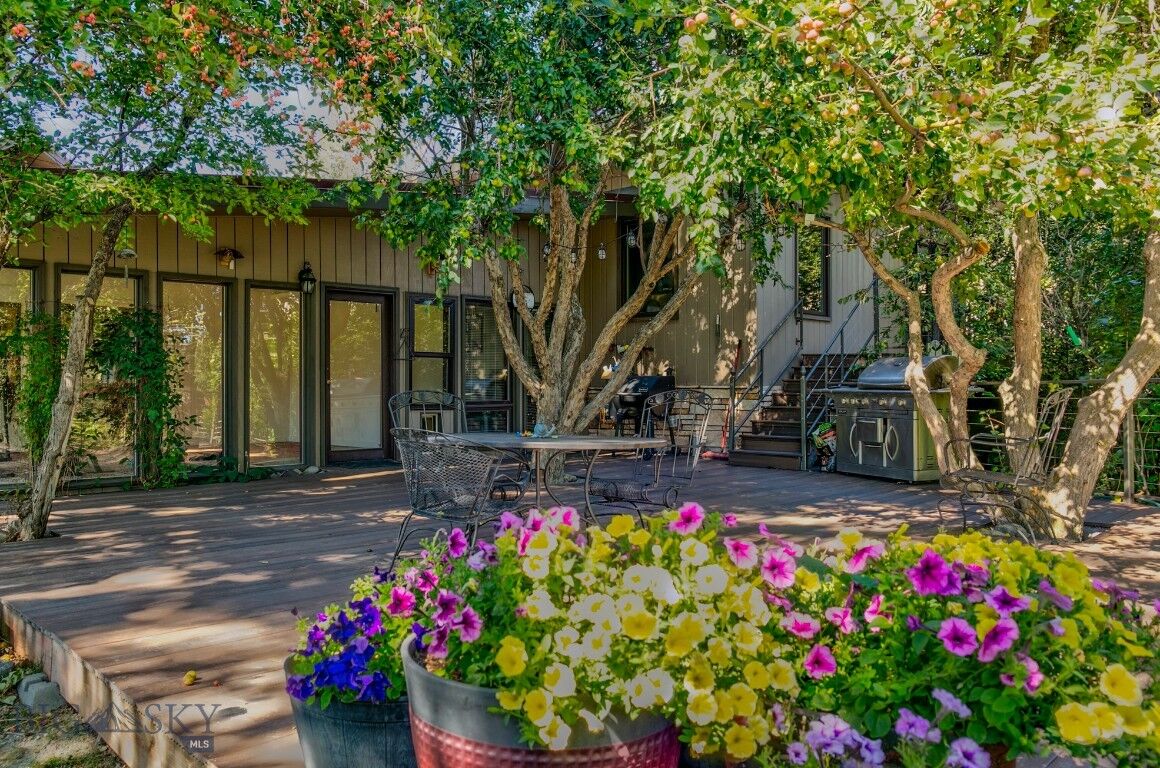 Property Photo: 726 US Highway 10 West W MT 59047