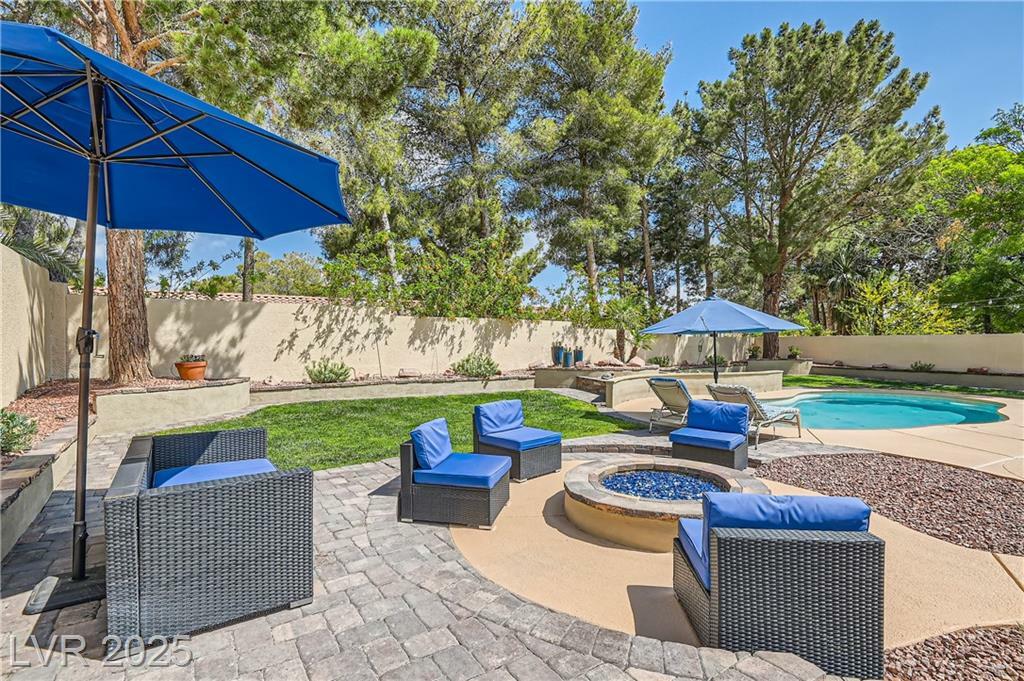 Property Photo: 8320 Opal Cove Drive NV 89128